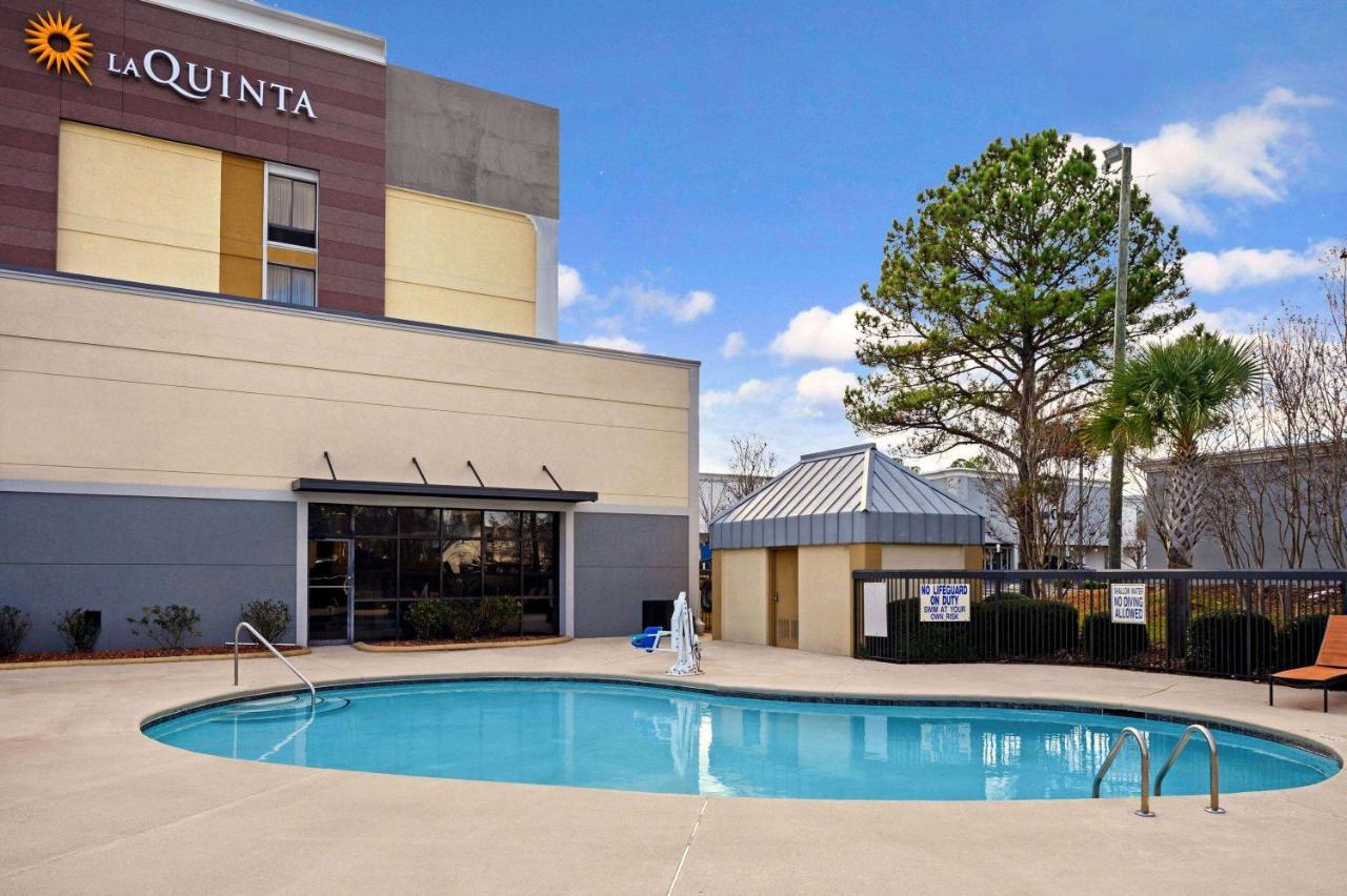 La Quinta Inn By Wyndham Columbia Se Fort Jackson Exterior foto